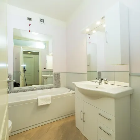 Burlamacco Apartament *