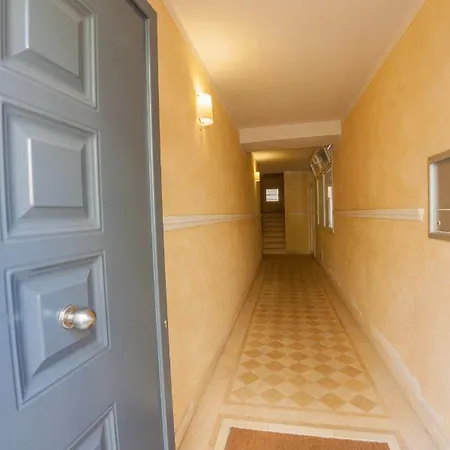 Burlamacco Apartament *